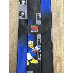 Vintage Disney MICKEY UNLIMITED Men's Donald Duck Neck Tie Selfies Photos Pics.